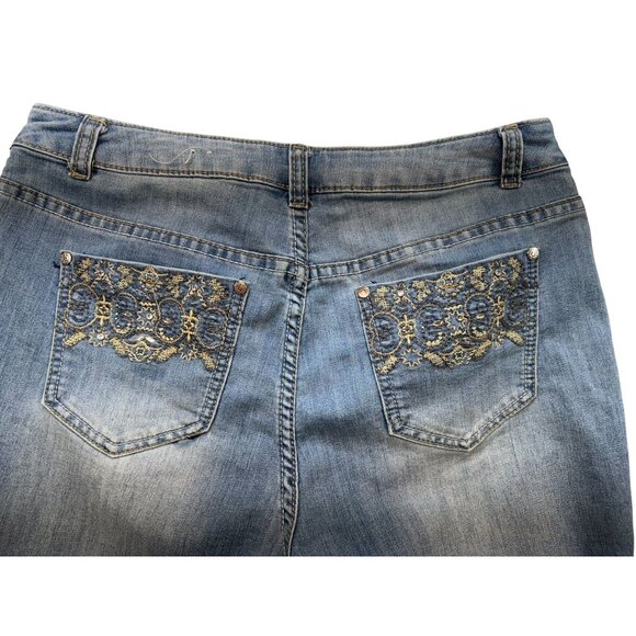 Christopher & Banks Womens Denim Shorts Size 8 Blue Jeans Emblemished - Picture 11 of 12